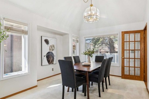 1442 Sunwood Road Se, Calgary, AB - Indoor Photo Showing Dining Room