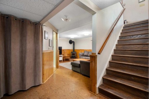 4609 Marcombe Way Ne, Calgary, AB - Indoor Photo Showing Other Room