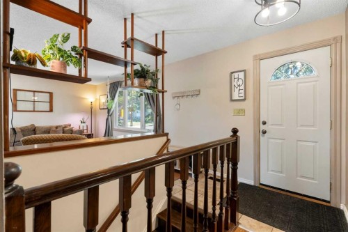 4609 Marcombe Way Ne, Calgary, AB - Indoor Photo Showing Other Room