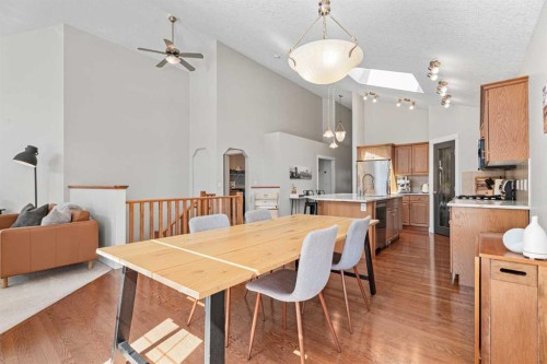 611 Cavendish Beach Bay, Chestermere, AB - Indoor Photo Showing Dining Room