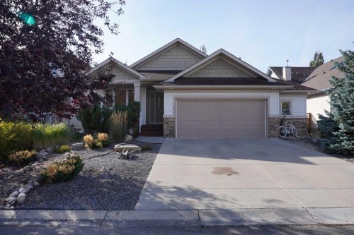 611 Cavendish Beach Bay, Chestermere, AB - Outdoor With Facade