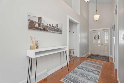 611 Cavendish Beach Bay, Chestermere, AB - Indoor Photo Showing Other Room