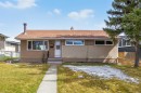 5008 2 Street Nw, Calgary, AB  - Outdoor 