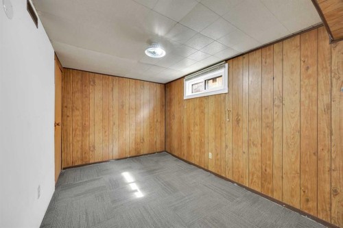 5008 2 Street Nw, Calgary, AB - Indoor Photo Showing Other Room