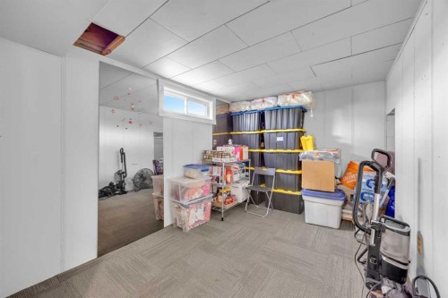 5008 2 Street Nw, Calgary, AB - Indoor