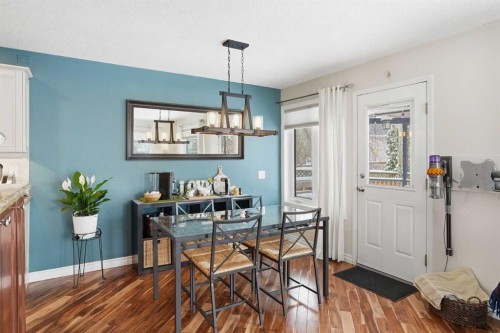 161 Douglas Glen Heath Se, Calgary, AB - Indoor Photo Showing Dining Room
