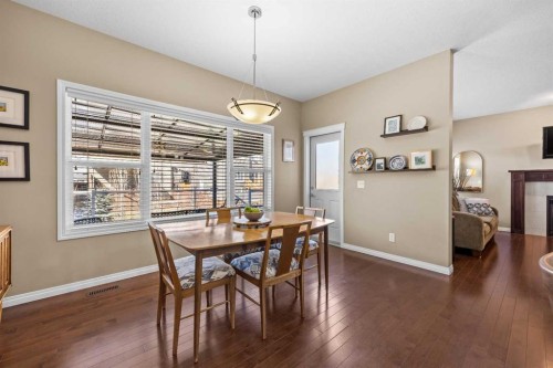 211 Mountainview Drive, Okotoks, AB - Indoor Photo Showing Dining Room