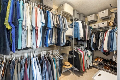 211 Mountainview Drive, Okotoks, AB - Indoor With Storage