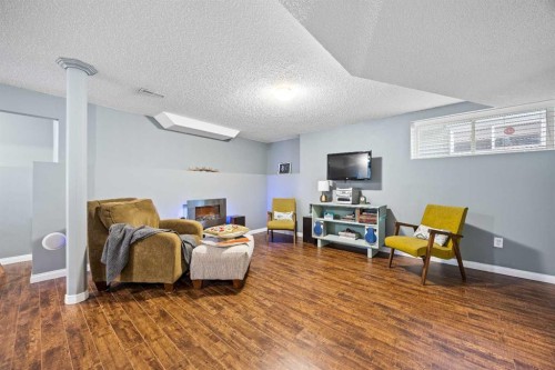 211 Mountainview Drive, Okotoks, AB - Indoor