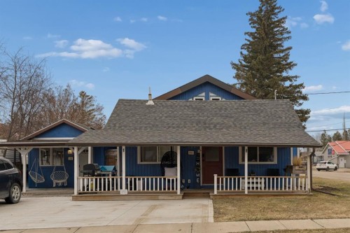 5019 52 Street  Sylvan Lake, AB T4S 1E4