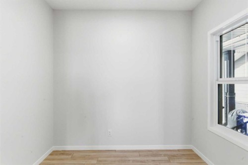 623 Buffaloberry Manor Se, Calgary, AB - Indoor Photo Showing Other Room