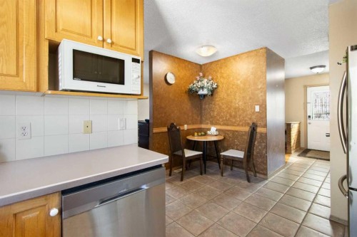 1108 Marcombe Crescent Ne, Calgary, AB - Indoor