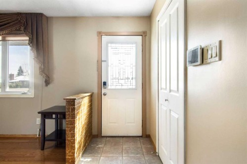 1108 Marcombe Crescent Ne, Calgary, AB - Indoor Photo Showing Other Room