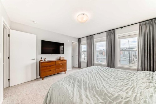 19 Rowley Common Nw, Calgary, AB - Indoor Photo Showing Bedroom
