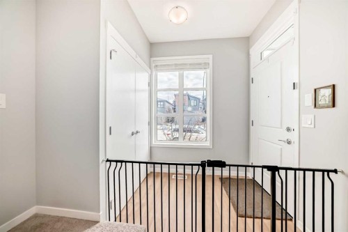 19 Rowley Common Nw, Calgary, AB - Indoor Photo Showing Other Room