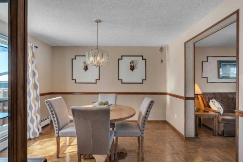51 Parkwood Crescent, Strathmore, AB - Indoor Photo Showing Dining Room