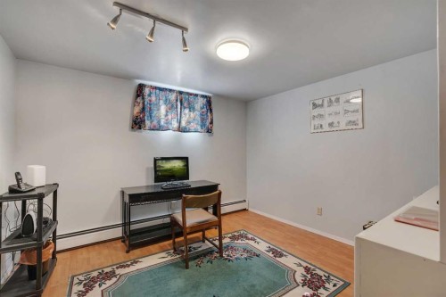 51 Parkwood Crescent, Strathmore, AB - Indoor