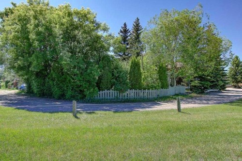 51 Parkwood Crescent, Strathmore, AB - Outdoor