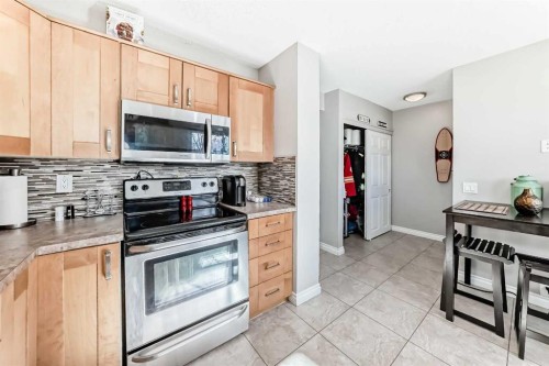 13-1845 Lysander Crescent Se, Calgary, AB - Indoor Photo Showing Kitchen With Stainless Steel Kitchen