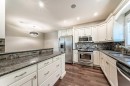 1444 40 Street Sw, Calgary, AB  - Indoor Photo Showing Kitchen With Upgraded Kitchen 