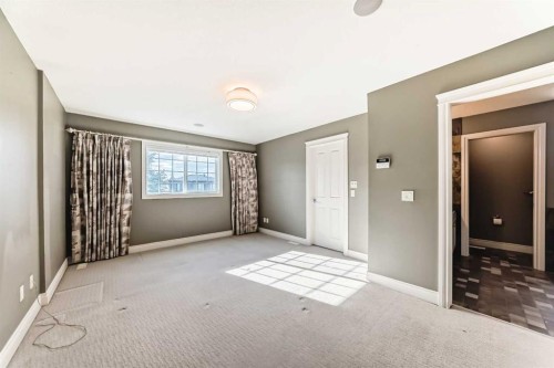 1444 40 Street Sw, Calgary, AB - Indoor Photo Showing Other Room