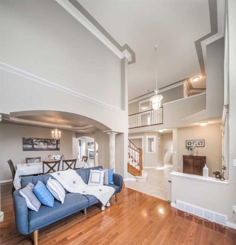 143 Hamptons Terrace Nw, Calgary, AB - Indoor Photo Showing Other Room