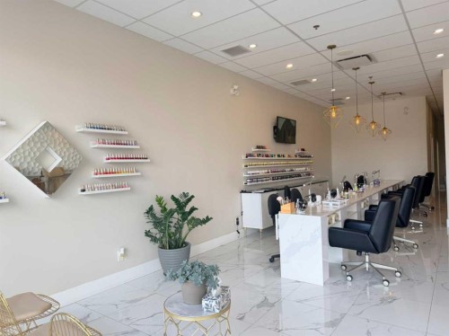 123 Macleod Trail, Calgary, AB 