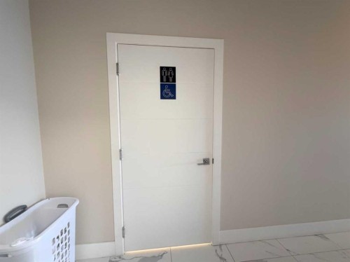 123 Macleod Trail, Calgary, AB 