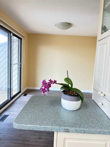 44 Edgemont Estates Road Nw, Calgary, AB - Indoor Photo Showing Kitchen With Stainless Steel Kitchen