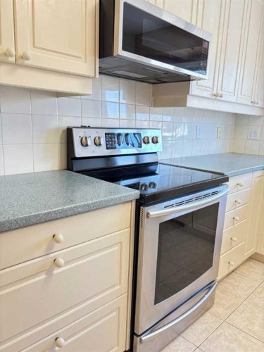 44 Edgemont Estates Road Nw, Calgary, AB - Indoor Photo Showing Kitchen