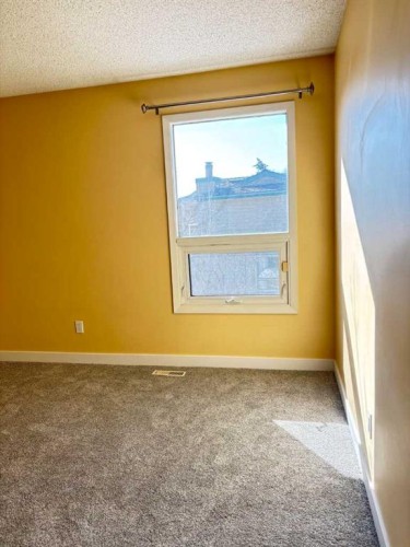 44 Edgemont Estates Road Nw, Calgary, AB - Indoor Photo Showing Other Room