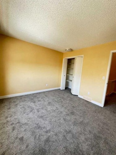 44 Edgemont Estates Road Nw, Calgary, AB - Indoor Photo Showing Other Room