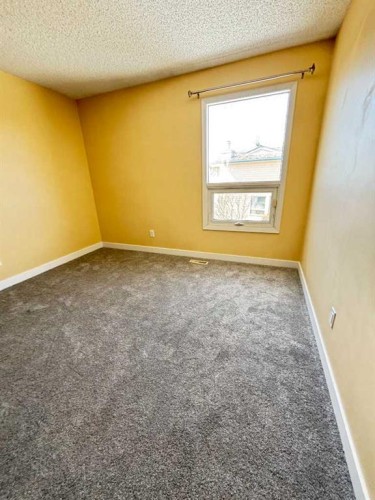 44 Edgemont Estates Road Nw, Calgary, AB - Indoor Photo Showing Other Room