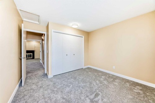 44 Edgemont Estates Road Nw, Calgary, AB - Indoor Photo Showing Other Room