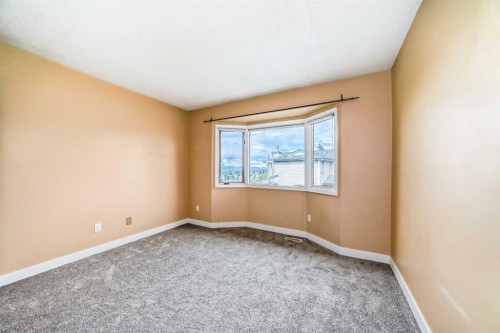 44 Edgemont Estates Road Nw, Calgary, AB - Indoor Photo Showing Other Room