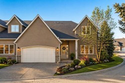 17-1359 69 Street SW Calgary, AB T3H 3W8