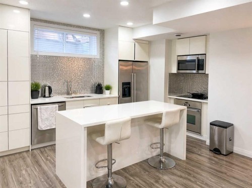 366 Mahogany Boulevard Se, Calgary, AB - Indoor Photo Showing Kitchen With Upgraded Kitchen