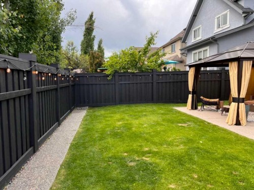 366 Mahogany Boulevard Se, Calgary, AB - Outdoor