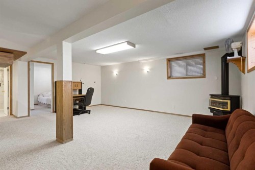 303 De Foras Close Nw, High River, AB - Indoor