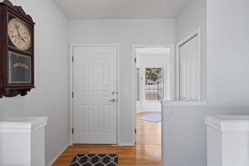 303 De Foras Close Nw, High River, AB - Indoor Photo Showing Other Room