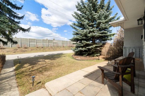 142 Winston Drive Sw, Calgary, AB - Outdoor