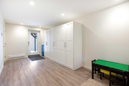 31 Sunset Link, Cochrane, AB - Indoor Photo Showing Other Room