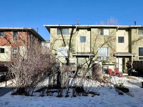 16-6915 Ranchview Drive Nw, Calgary, AB - Outdoor