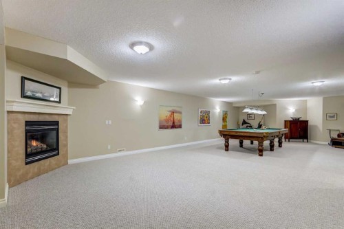 8 Straddock Villas Sw, Calgary, AB 