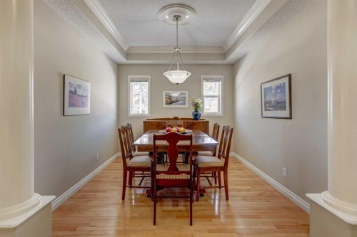 8 Straddock Villas Sw, Calgary, AB 