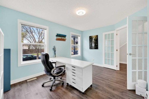 988 Prestwick Circle Se, Calgary, AB - Indoor Photo Showing Office