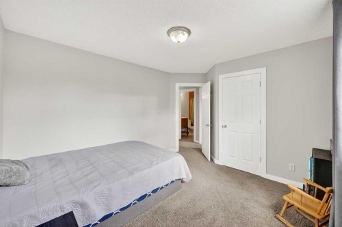 988 Prestwick Circle Se, Calgary, AB - Indoor Photo Showing Bedroom