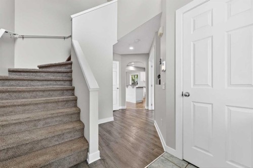 988 Prestwick Circle Se, Calgary, AB - Indoor Photo Showing Other Room
