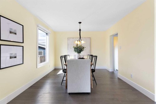 348 Wascana Crescent Se, Calgary, AB - Indoor Photo Showing Dining Room