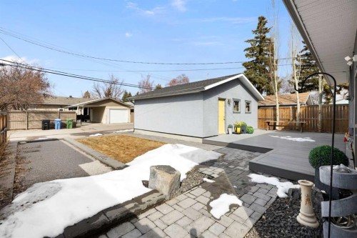 348 Wascana Crescent Se, Calgary, AB - Outdoor